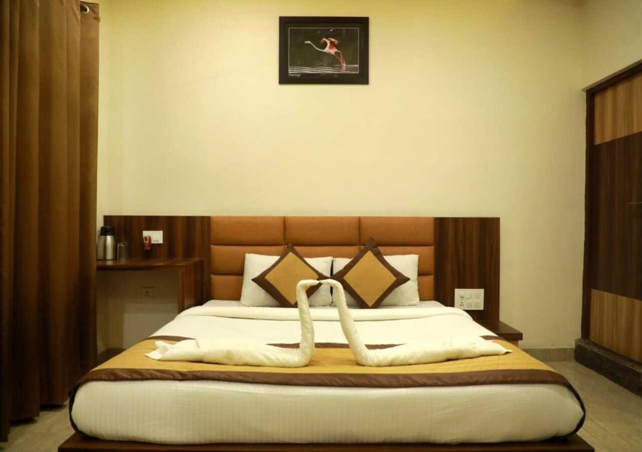 Hotel Maggo Bharatpur Exterior foto